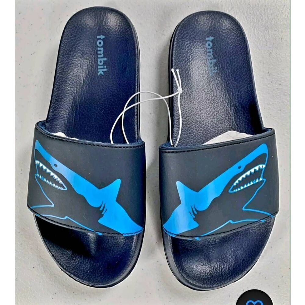 NEW WITH TAGS LITTLEKIKI BRAND KIDS RUBBER SLIP-ON SHARK SANDALS